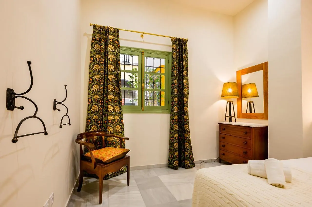 Minty Stay - San Vicente Seville Apartment